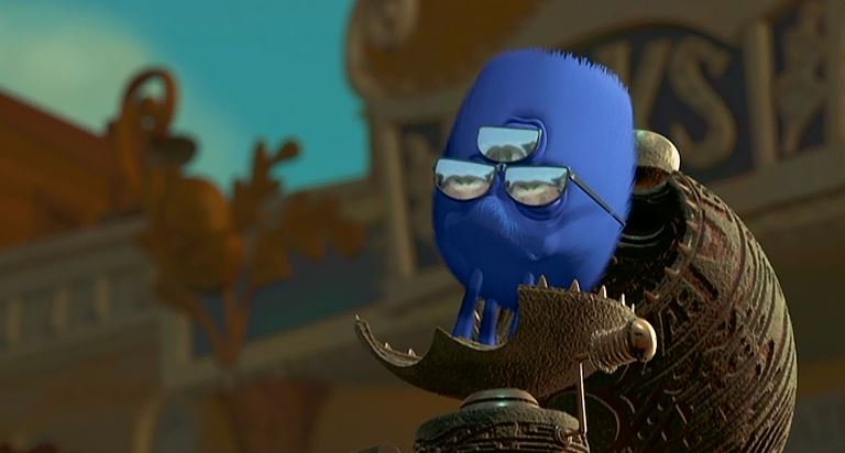 chicken little alien cop