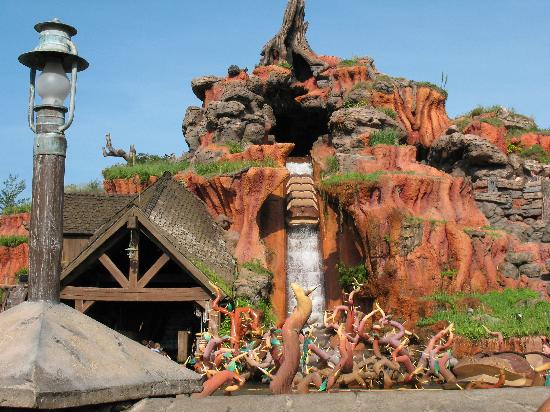 Splash-Mountain-Magic-Kingdom-WDW